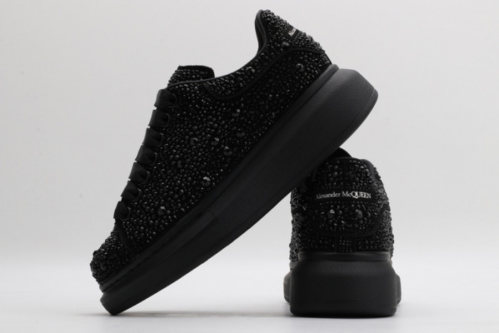 alex mcqu sneakers
