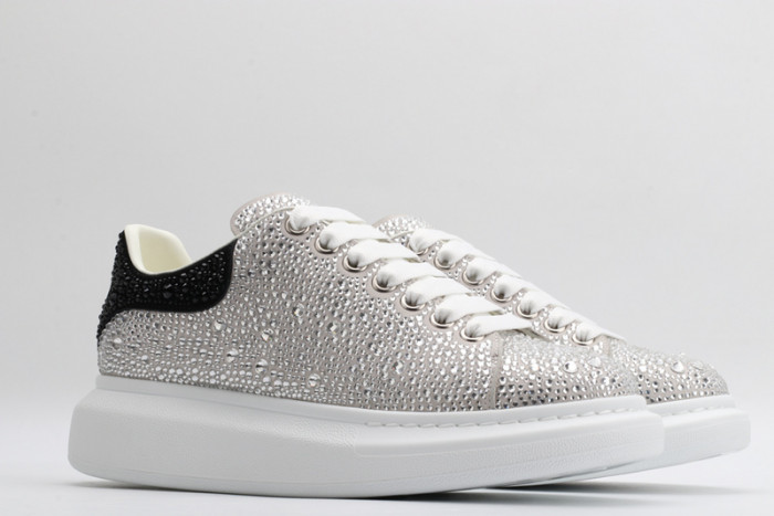 alex mcqu sneakers