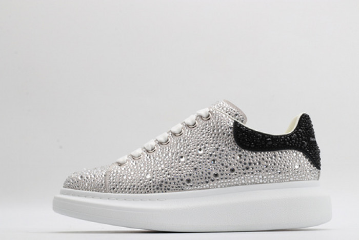 alex mcqu sneakers