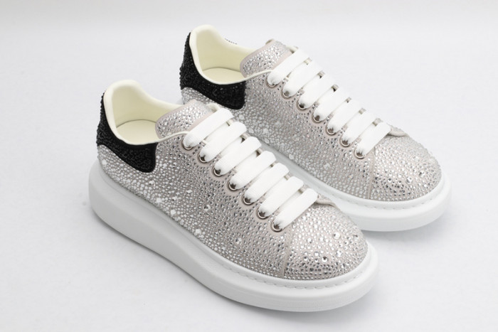 alex mcqu sneakers