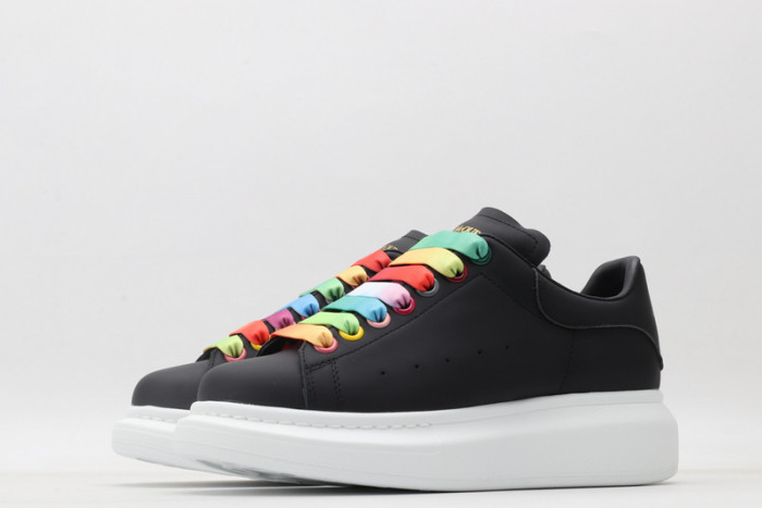 alex mcqu sneakers