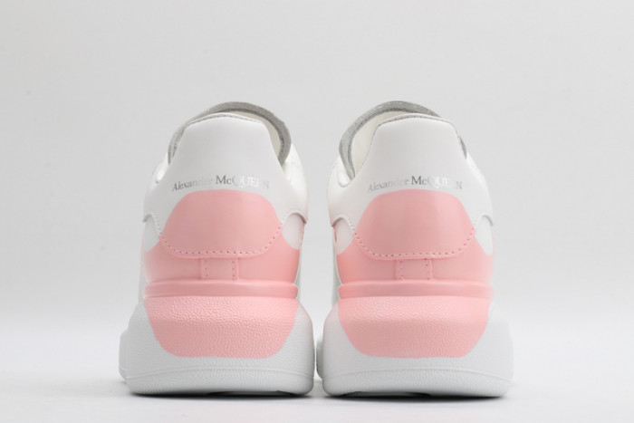 alex mcqu sneakers