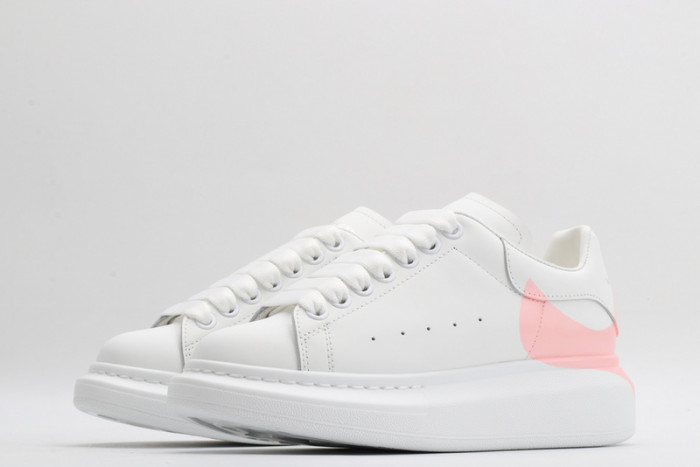 alex mcqu sneakers