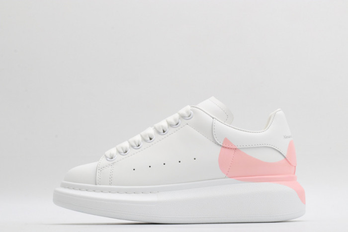 alex mcqu sneakers