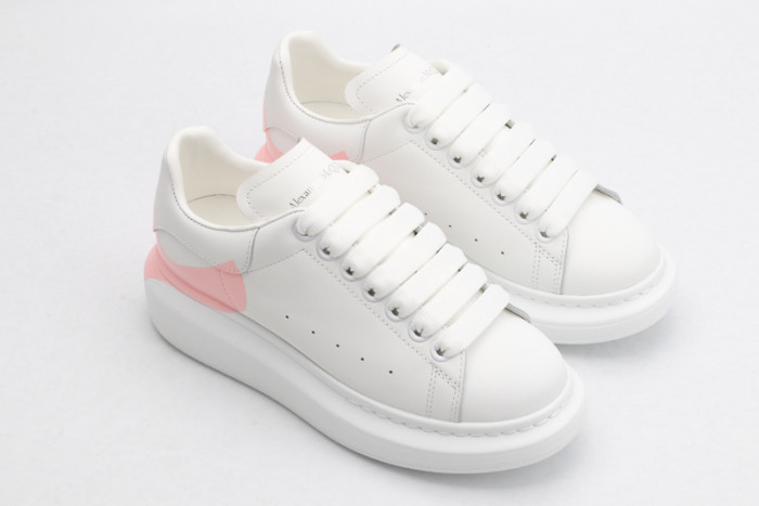 alex mcqu sneakers