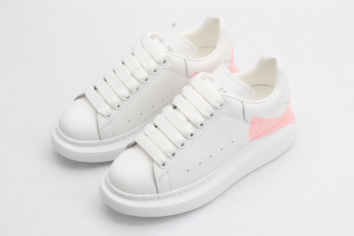 alex mcqu sneakers