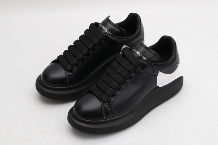alex mcqu sneakers