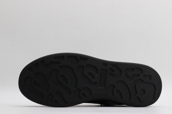 alex mcqu sneakers