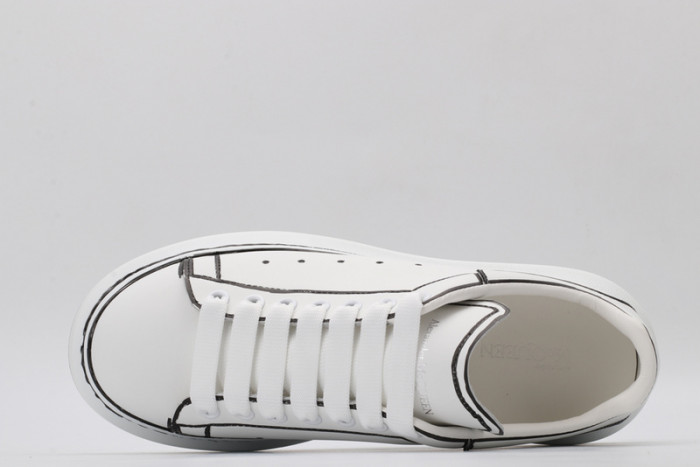alex mcqu sneakers
