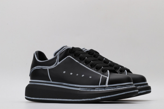 alex mcqu sneakers