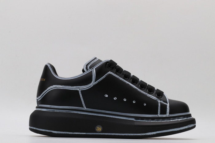 alex mcqu sneakers