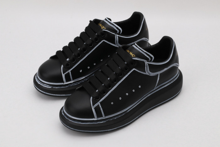 alex mcqu sneakers
