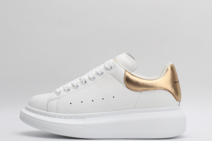 alex mcqu sneakers