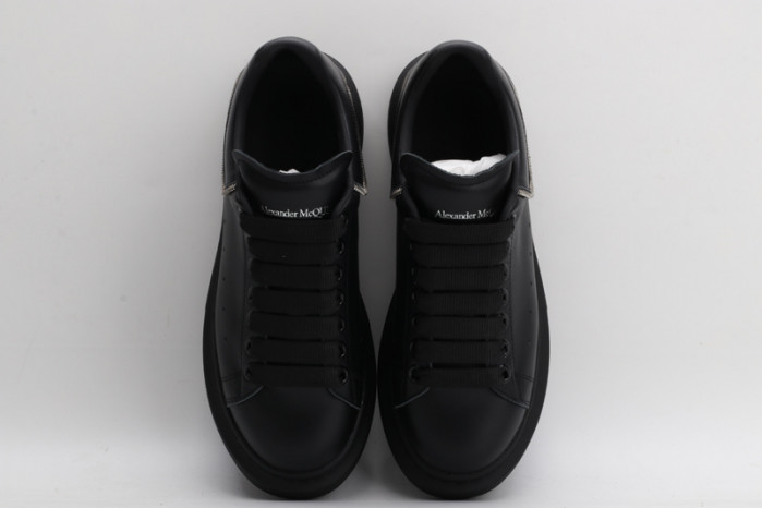 alex mcqu sneakers