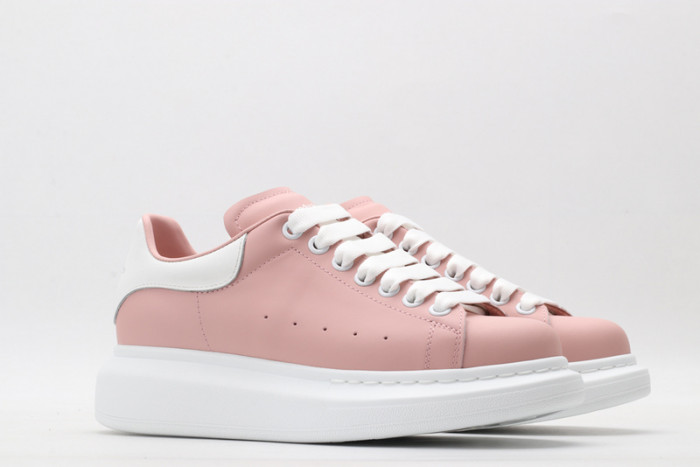 alex mcqu sneakers