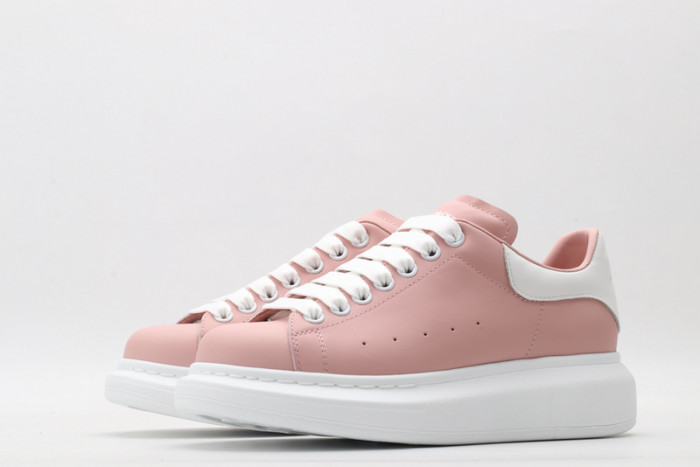 alex mcqu sneakers