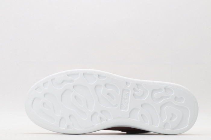 alex mcqu sneakers