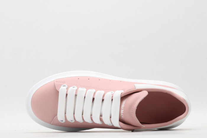 alex mcqu sneakers