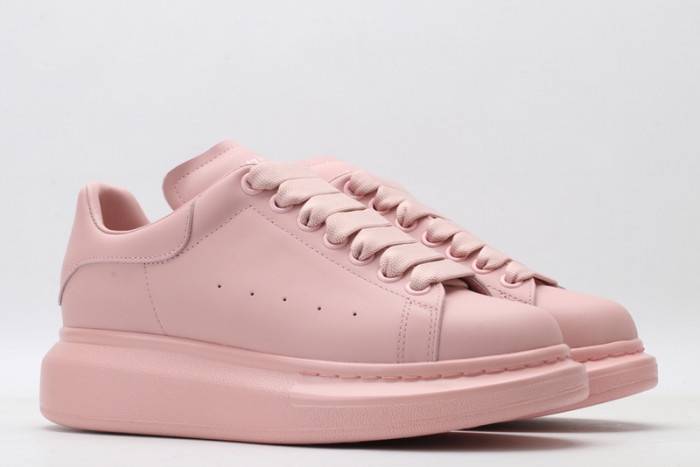 alex mcqu sneakers