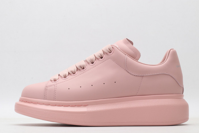 alex mcqu sneakers