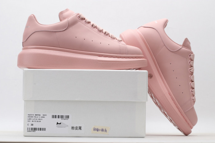 alex mcqu sneakers