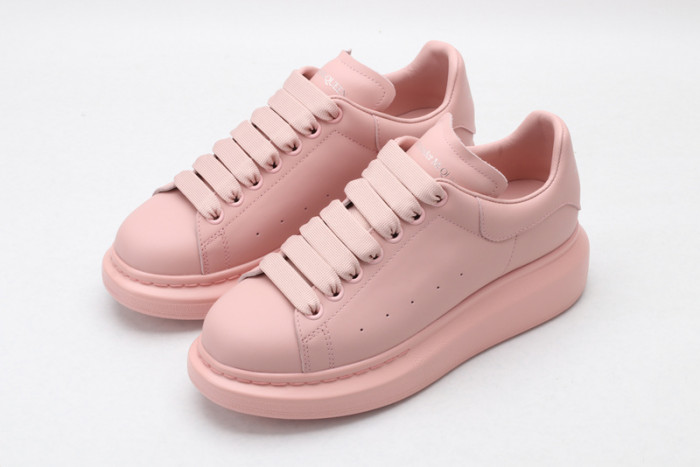 alex mcqu sneakers
