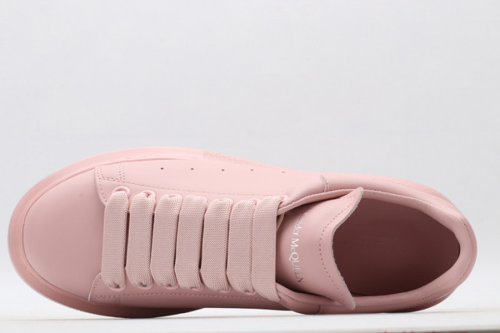 alex mcqu sneakers
