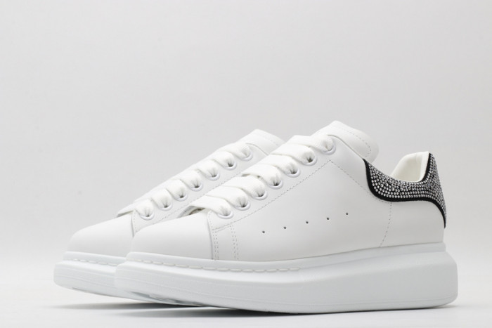 alex mcqu sneakers