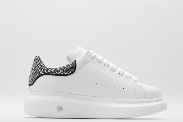 alex mcqu sneakers
