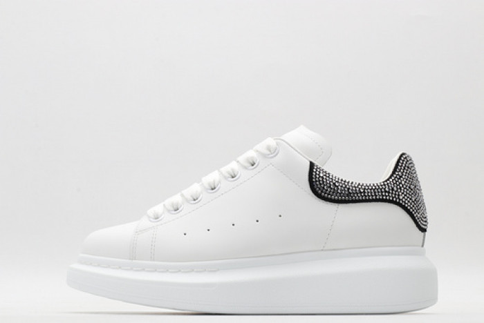 alex mcqu sneakers