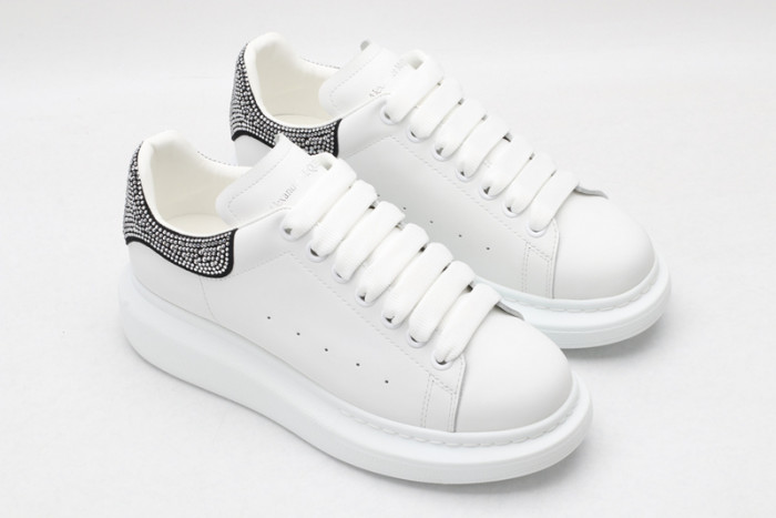 alex mcqu sneakers