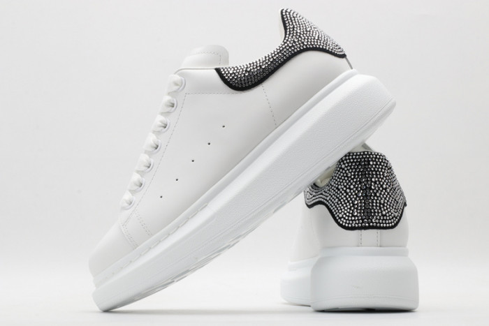 alex mcqu sneakers