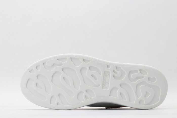 alex mcqu sneakers