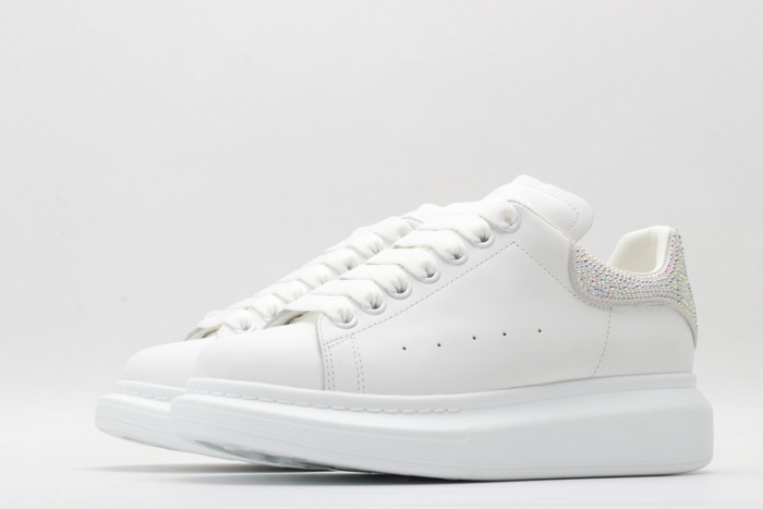 alex mcqu sneakers