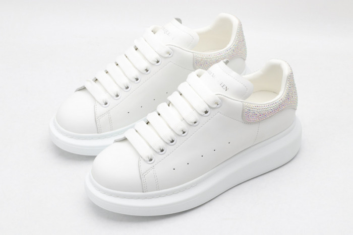 alex mcqu sneakers