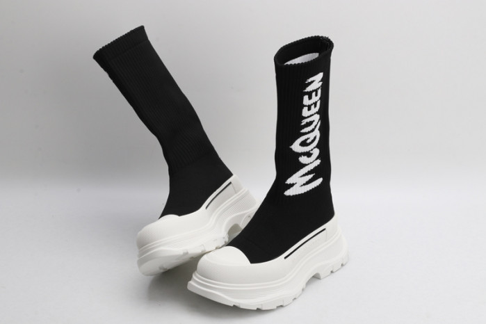 alex mcqu sneakers