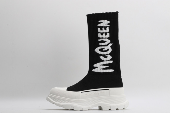 alex mcqu sneakers
