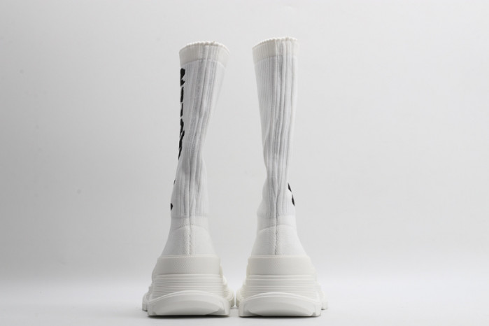 alex mcqu sneakers