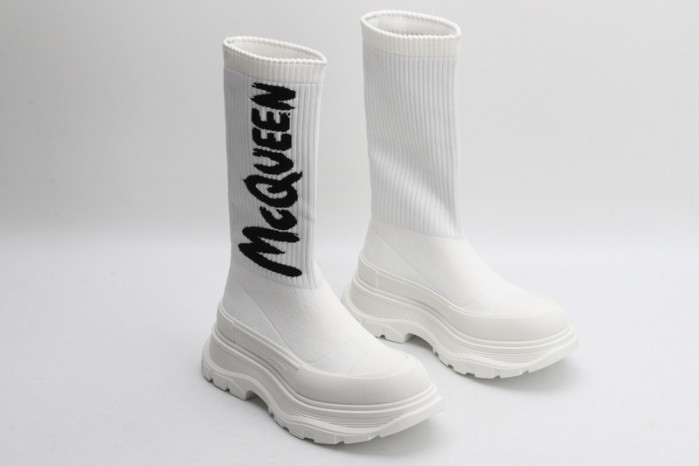 alex mcqu sneakers