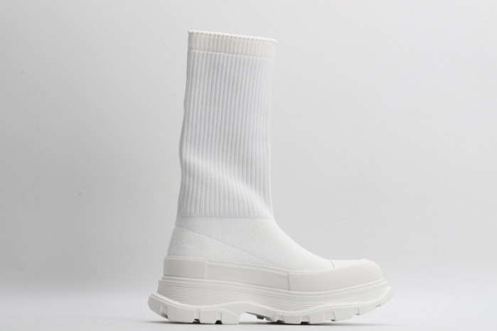 alex mcqu sneakers