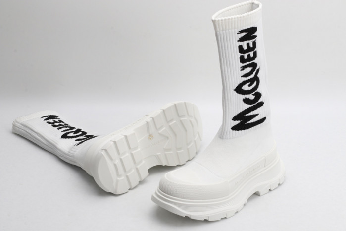 alex mcqu sneakers