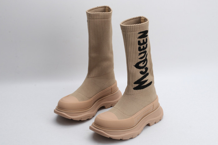 alex mcqu sneakers