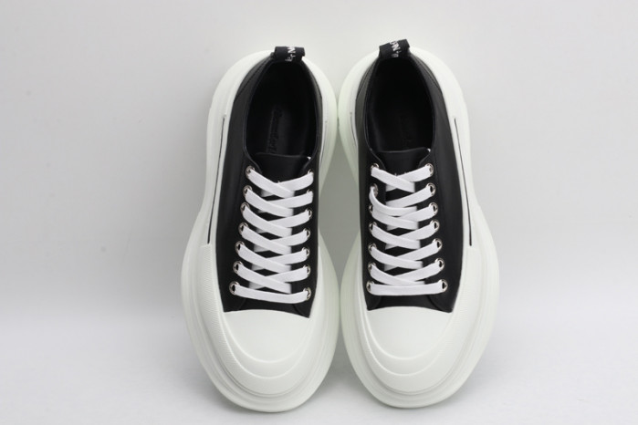 alex mcqu sneakers