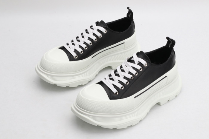 alex mcqu sneakers
