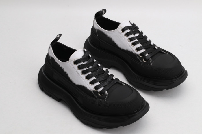alex mcqu sneakers