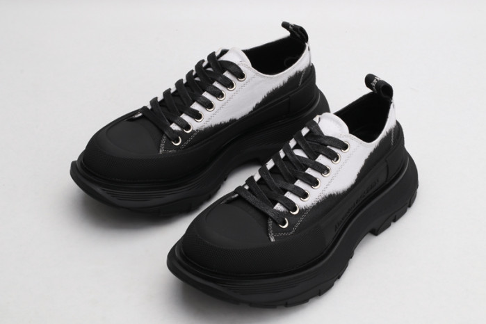 alex mcqu sneakers