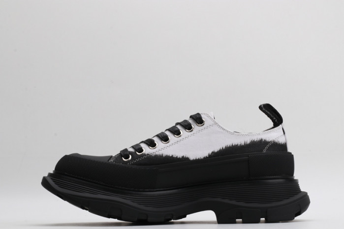 alex mcqu sneakers