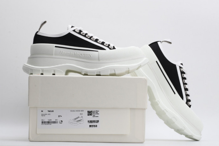 alex mcqu sneakers