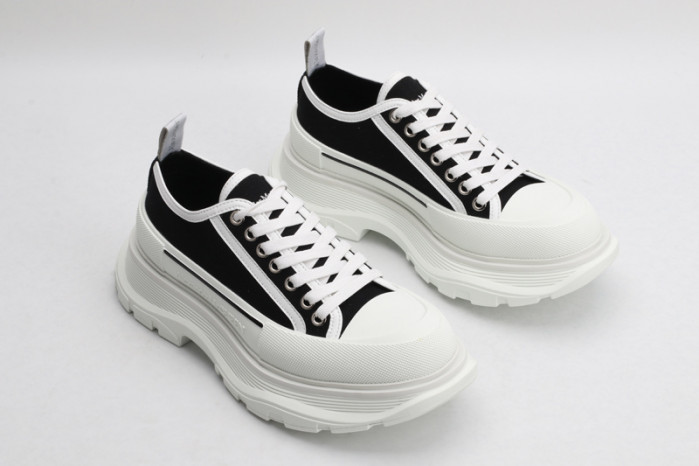 alex mcqu sneakers