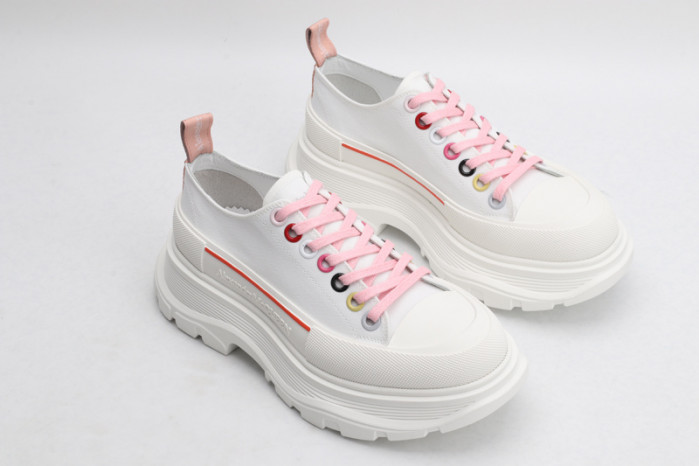 alex mcqu sneakers